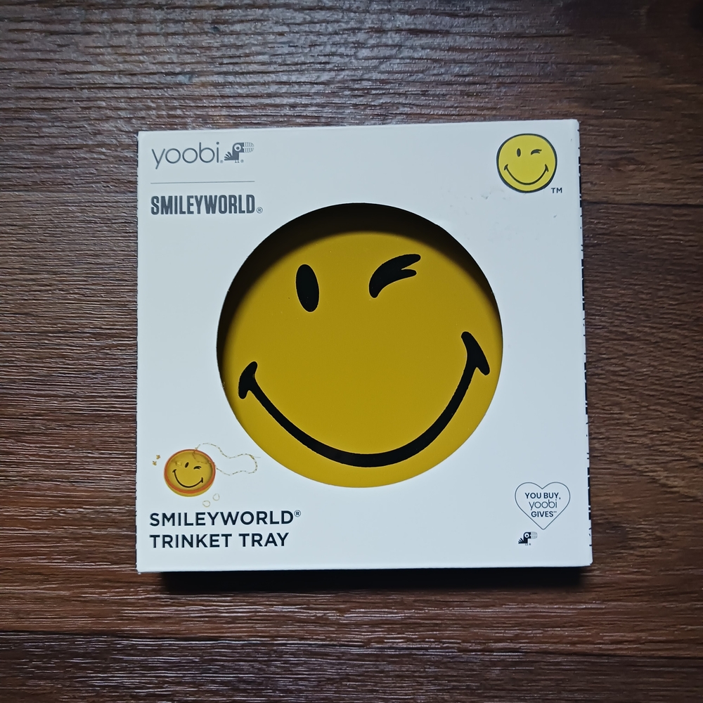 Yoobi SmileyWorld Yellow Smiley Face Jewelry Trinket Tray New In Box Unopened